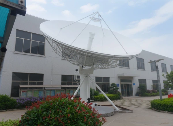 Large Ground Station Antennas Large Ground Station Antennas